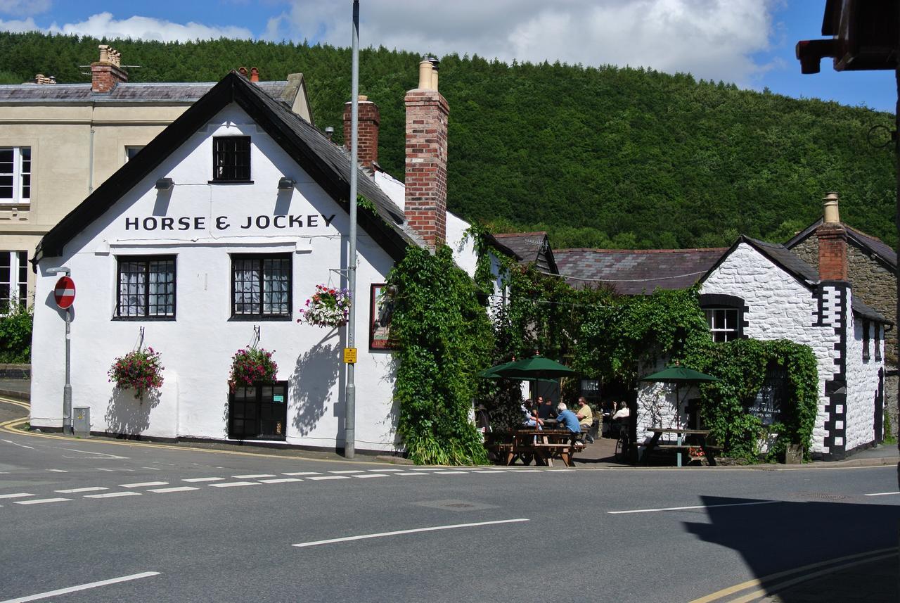 The Horse & Jockey Inn Knighton (Powys) Exterior foto